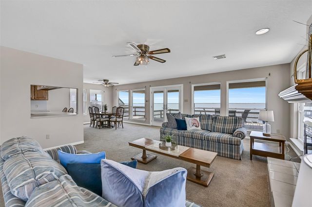 243 Isles End Road RR2, Tiki Island, TX 77554