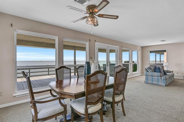 243 Isles End Road RR2, Tiki Island, TX 77554