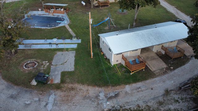 26304 County Road 322, Pittsburg, MO 65724