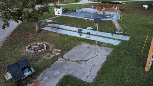 26304 County Road 322, Pittsburg, MO 65724