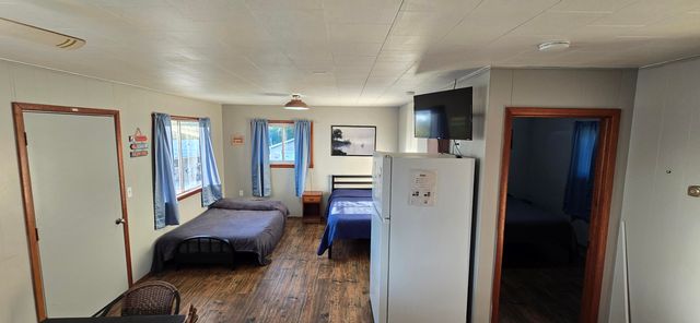 26304 County Road 322, Pittsburg, MO 65724