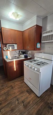 26304 County Road 322, Pittsburg, MO 65724