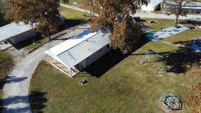 26304 County Road 322, Pittsburg, MO 65724