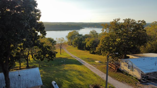 26304 County Road 322, Pittsburg, MO 65724