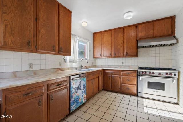 676 Cedar Street, Ventura, CA 93001