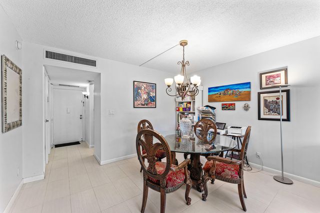 20500 W Country Club Drive 210, Aventura, FL 33180