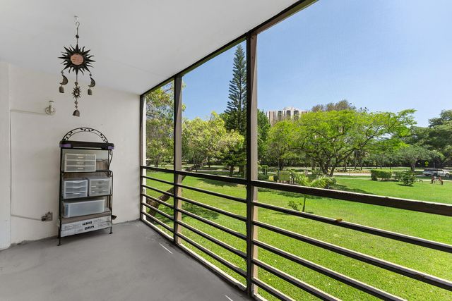 20500 W Country Club Drive 210, Aventura, FL 33180
