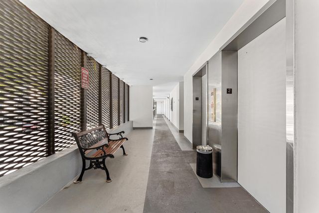 20500 W Country Club Drive 210, Aventura, FL 33180