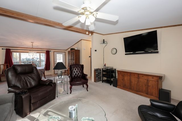 29 Magnolia Lane, Belmont, NH 03220