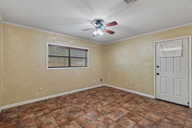 17 Brock Rd., Hattiesburg, MS 39401