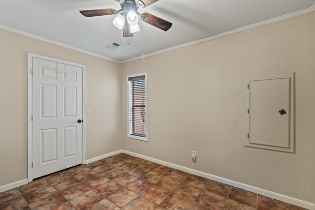 17 Brock Rd., Hattiesburg, MS 39401