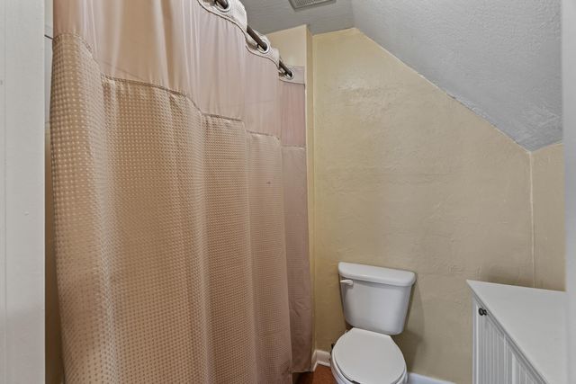 17 Brock Rd., Hattiesburg, MS 39401