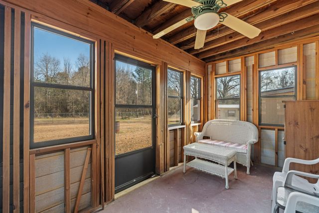 17 Brock Rd., Hattiesburg, MS 39401