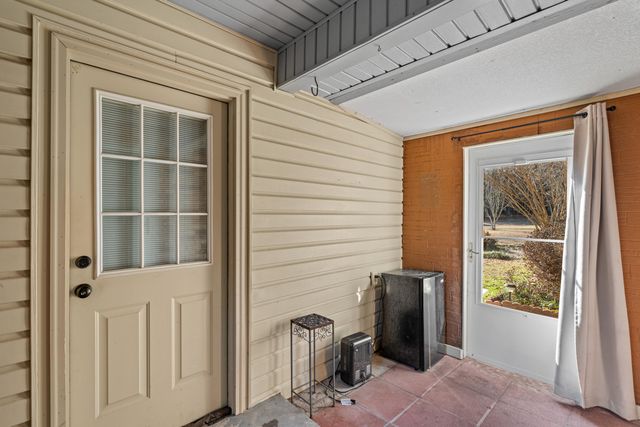 17 Brock Rd., Hattiesburg, MS 39401