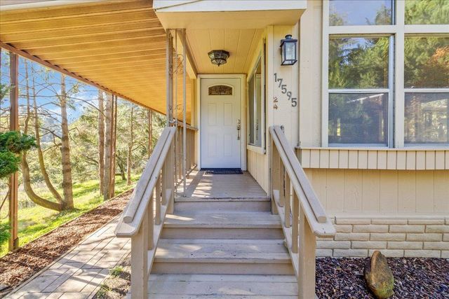 17595 Pond Derosa 24, Prunedale, CA 93907