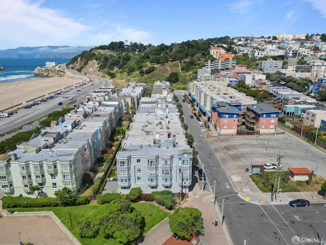 795 La Playa Street 3, San Francisco, CA 94121