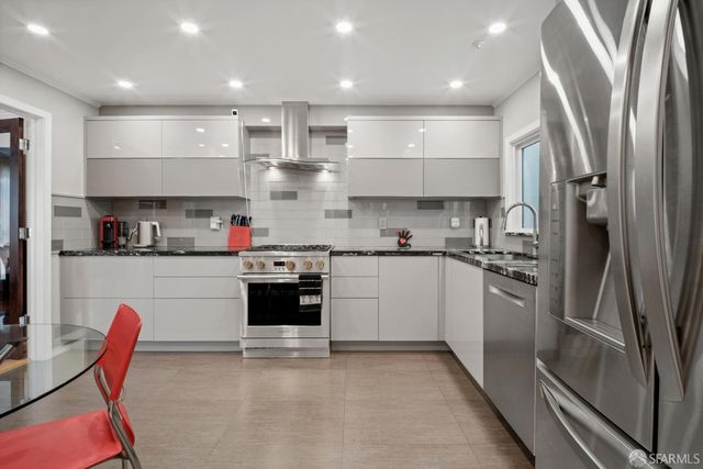 795 La Playa Street 3, San Francisco, CA 94121