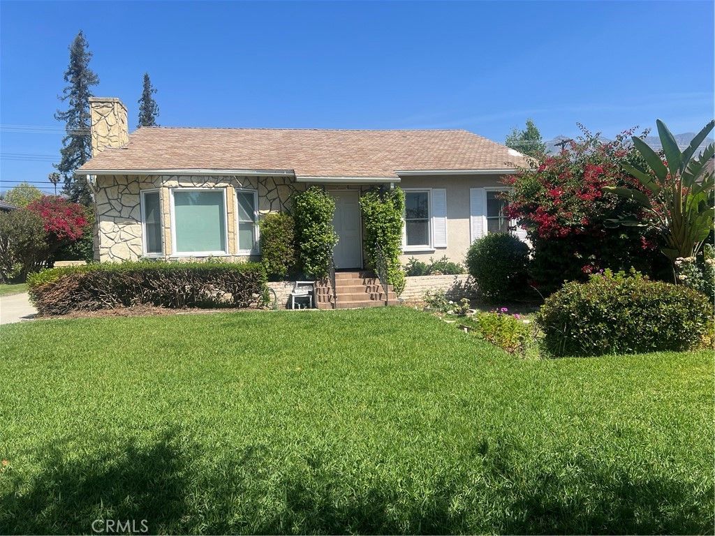 2325 Las Lunas Street, Pasadena, CA 91107