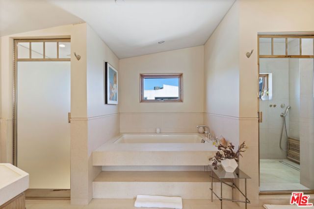 812 Brooks Avenue, Venice (los Angeles), CA 90291