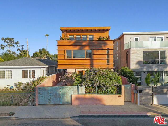 812 Brooks Avenue, Venice (los Angeles), CA 90291