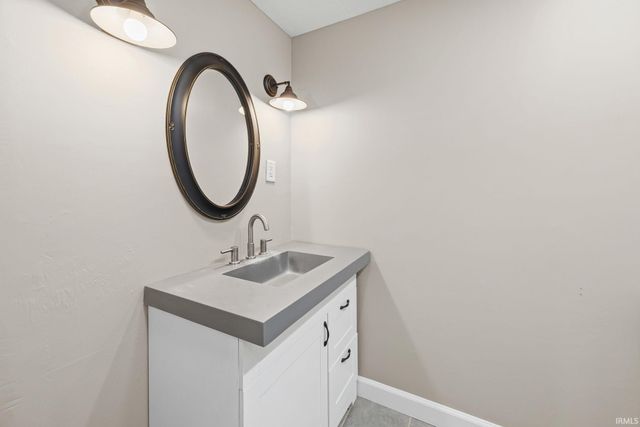 30 SIERRA Court, Lafayette, IN 47905