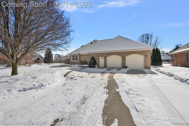 36576 Lauren Street, New Baltimore, MI 48047