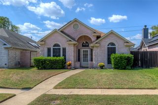 6906 Conestoga Drive, Rowlett, TX 75089