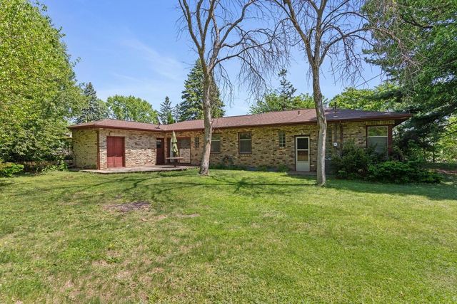 1895 Fairview Avenue N, Falcon Heights, MN 55113