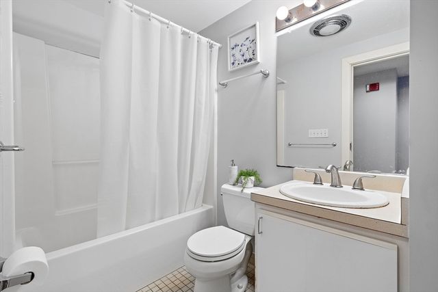 534 Commonwealth Ave 3A, Boston, MA 02215