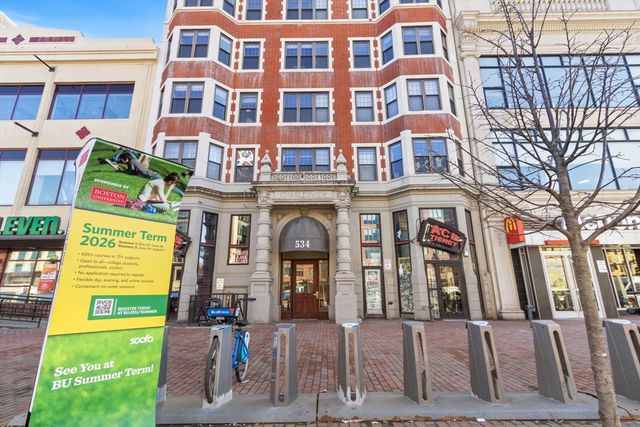 534 Commonwealth Ave 3A, Boston, MA 02215