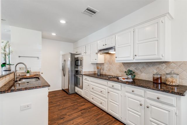 4045 Morman Lane, Addison, TX 75001