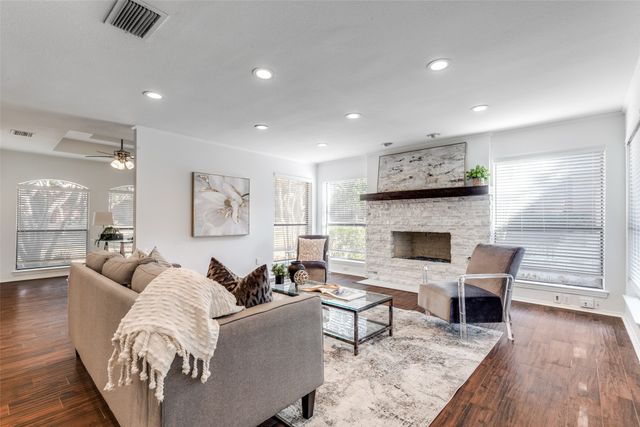 4045 Morman Lane, Addison, TX 75001