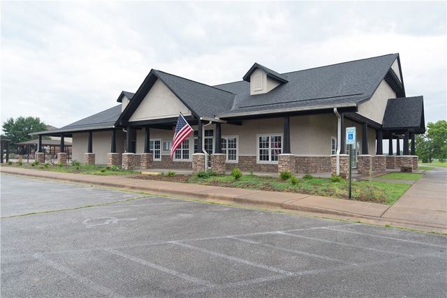 4424 Cornwall Street, Springdale, AR 72762