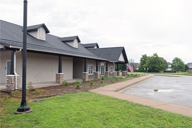 4424 Cornwall Street, Springdale, AR 72762