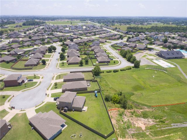 4424 Cornwall Street, Springdale, AR 72762