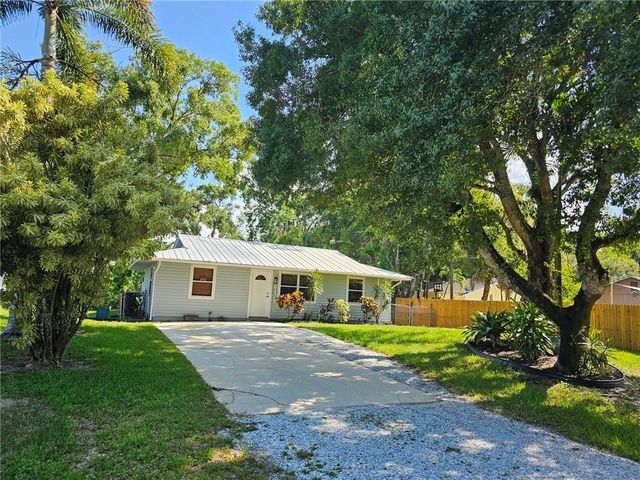 6475 5th Street, Vero Beach, FL 32968