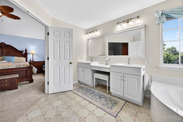 67 Lanchester Court, Cottleville, MO 63376