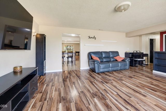 208 Kings Way, Central Point, OR 97502
