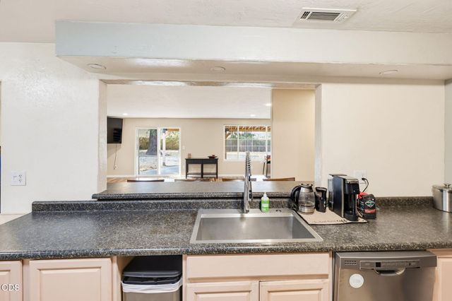 208 Kings Way, Central Point, OR 97502