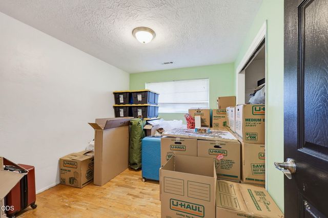 208 Kings Way, Central Point, OR 97502