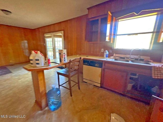 958 Watkins Place, Jackson, MS 39206