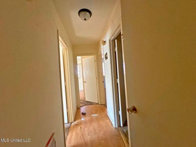 958 Watkins Place, Jackson, MS 39206