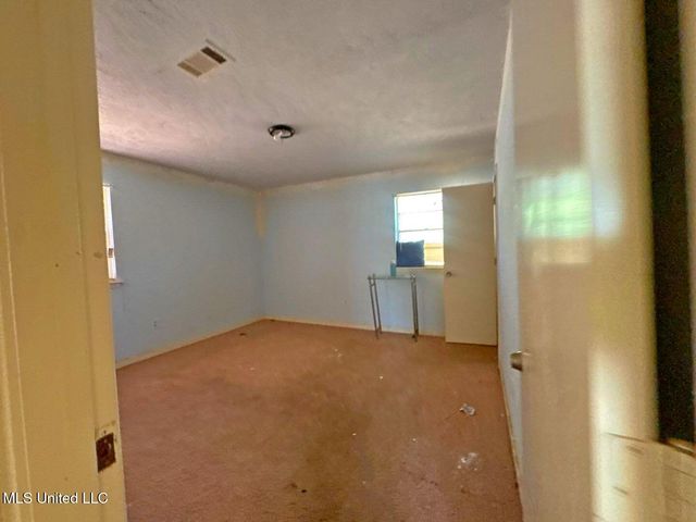 958 Watkins Place, Jackson, MS 39206