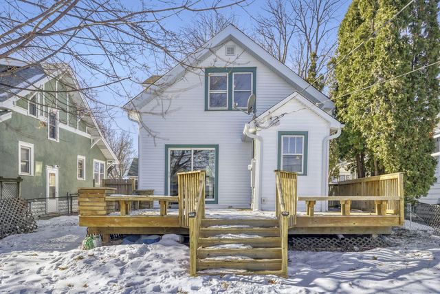 1002 Earl Street, Saint Paul, MN 55106