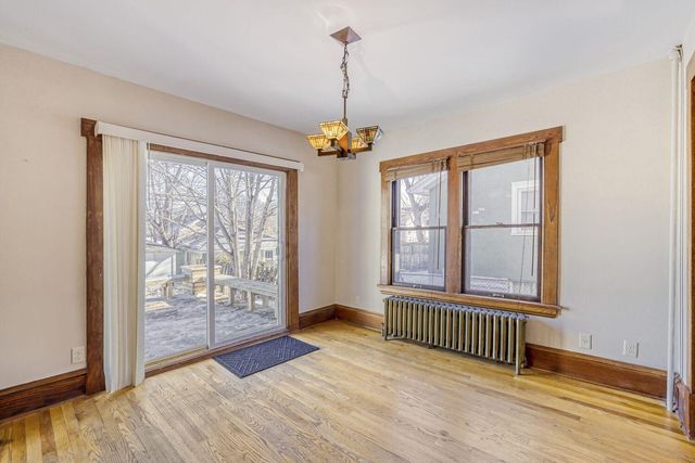 1002 Earl Street, Saint Paul, MN 55106