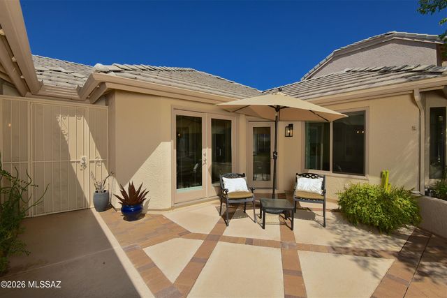 1138 W Masters Circle W, Tucson, AZ 85737