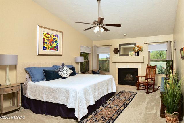 1138 W Masters Circle W, Tucson, AZ 85737