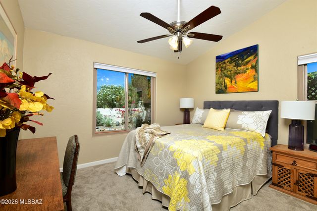 1138 W Masters Circle W, Tucson, AZ 85737