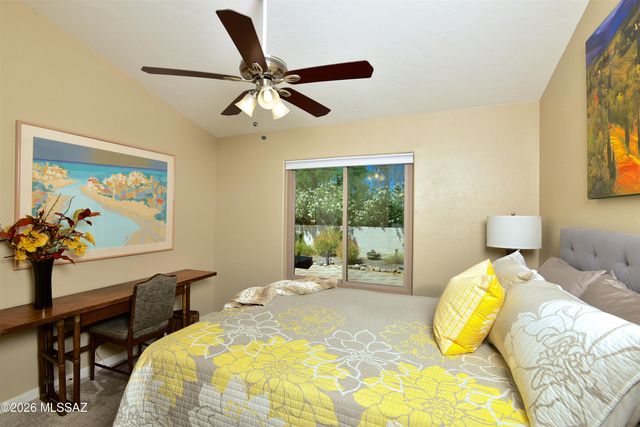 1138 W Masters Circle W, Tucson, AZ 85737