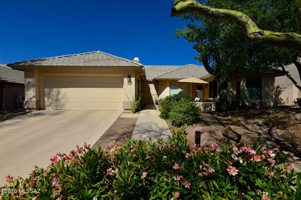1138 W Masters Circle W, Tucson, AZ 85737